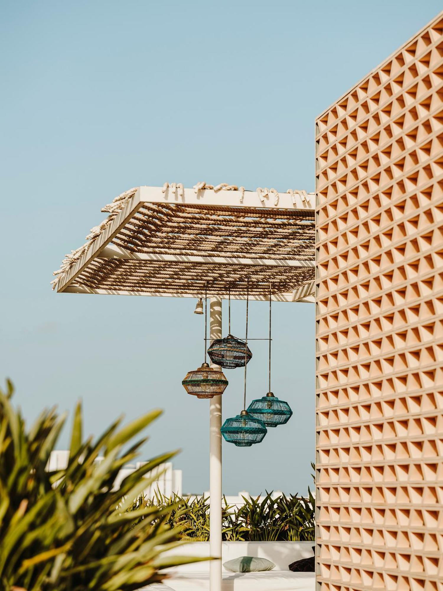 Aguas De Ibiza Grand Luxe Hotel - Small Luxury Hotel Of The World Santa Eularia des Riu Esterno foto Solar panels at the hotel